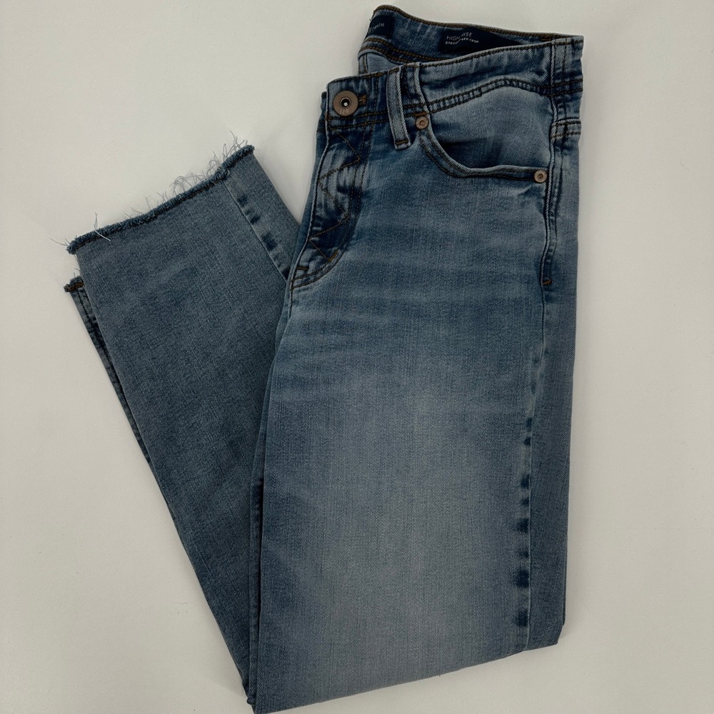 Jill Denim High Rise Straight Leg‎ Crop Jeans Light Wash Size 4 Petite